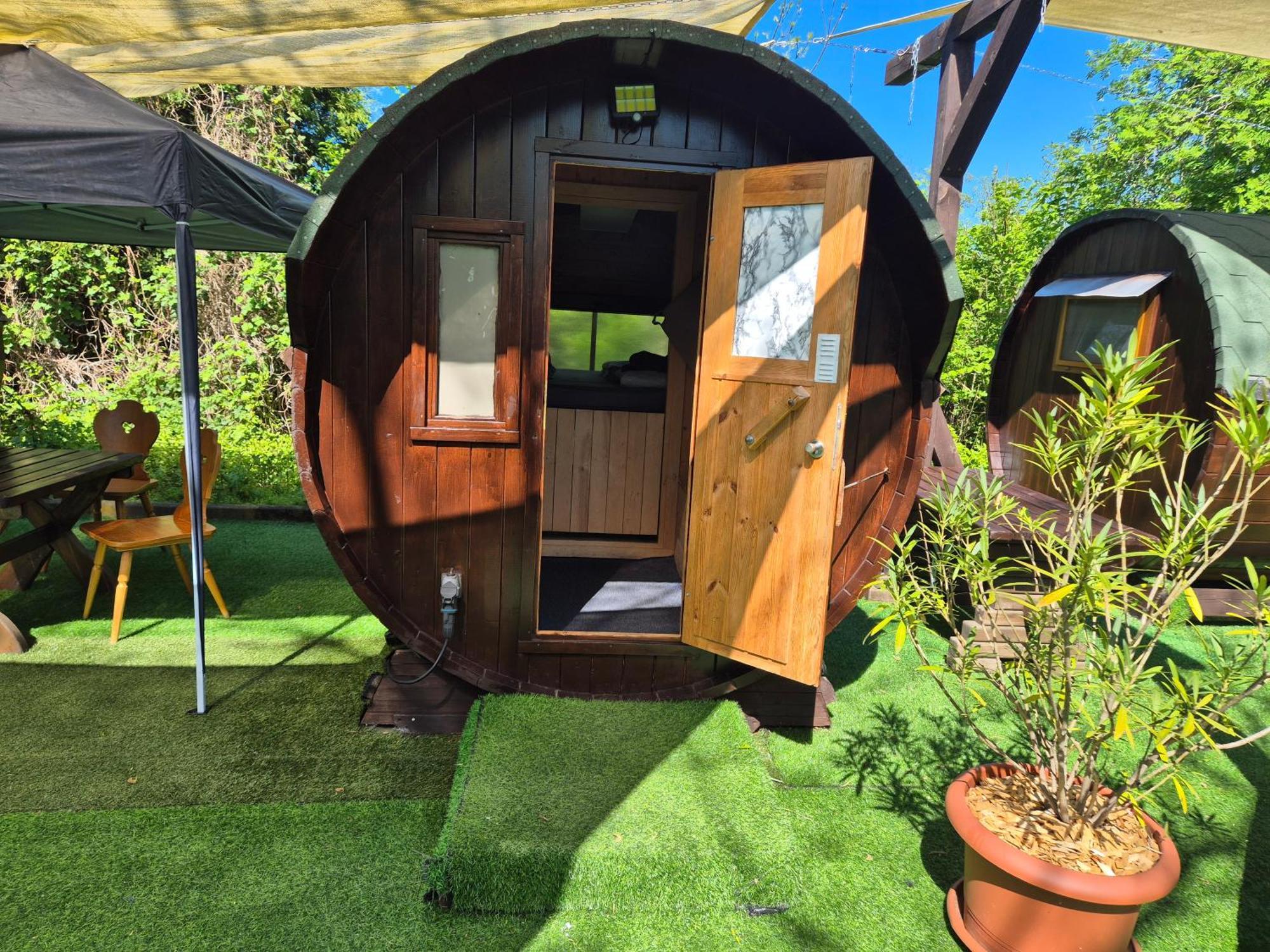 Mini Hotel Uebernachten Im Gurkenfass Lübbenau Zewnętrze zdjęcie